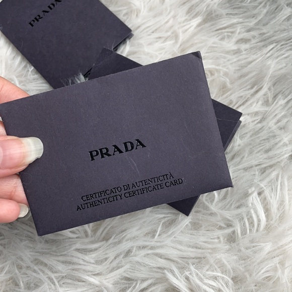 PRADA tote - Picture 6 of 7